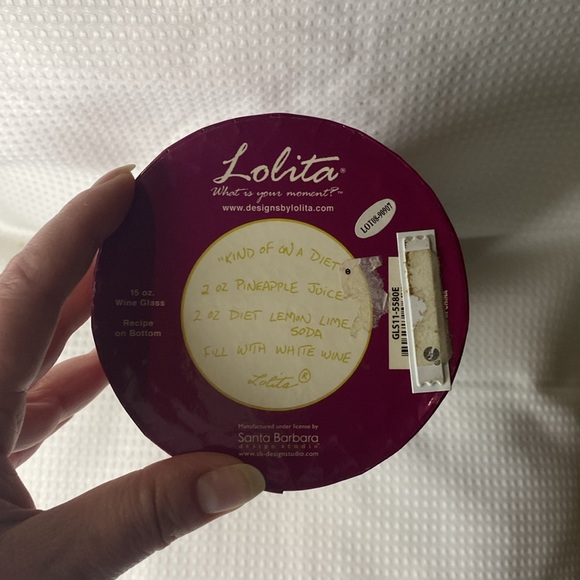 NIB Lolita The Wine Collection “Kind of on a Diet” Hand painted Wine Glass - Picture 7 of 8